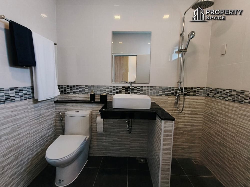 4 Bedroom Pool Villa In The Village In Soi Siam Country Club Pattaya For Sale Image 25
