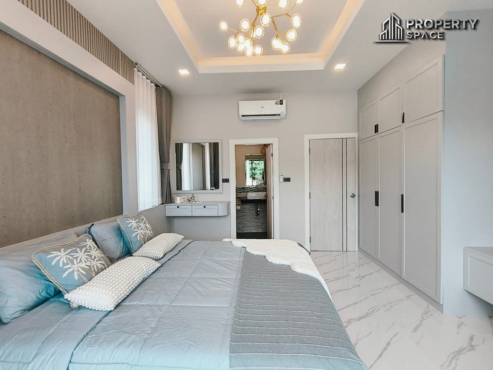 4 Bedroom Pool Villa In The Village In Soi Siam Country Club Pattaya For Sale Image 21