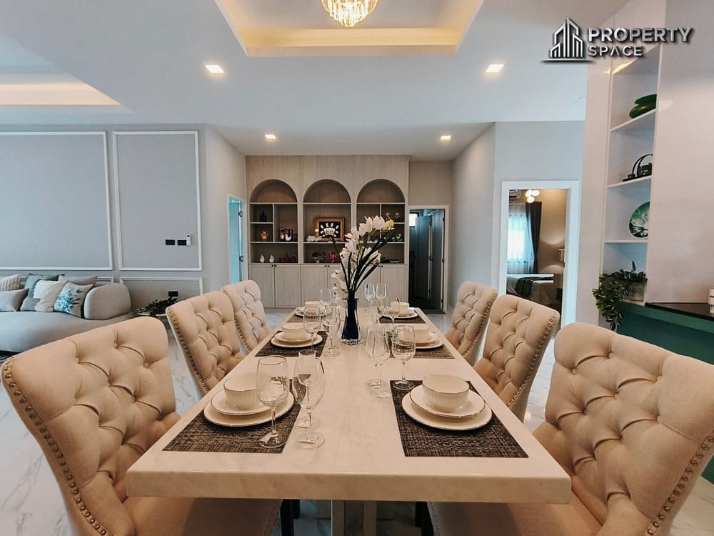 4 Bedroom Pool Villa In The Village In Soi Siam Country Club Pattaya For Sale Image 11