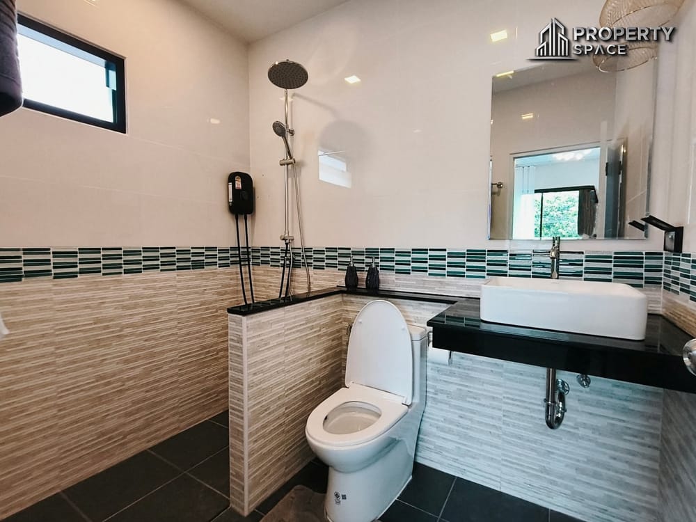 4 Bedroom Pool Villa In The Village In Soi Siam Country Club Pattaya For Sale Image 29