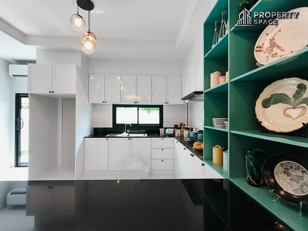 4 Bedroom Pool Villa In The Village In Soi Siam Country Club Pattaya For Sale Image 15