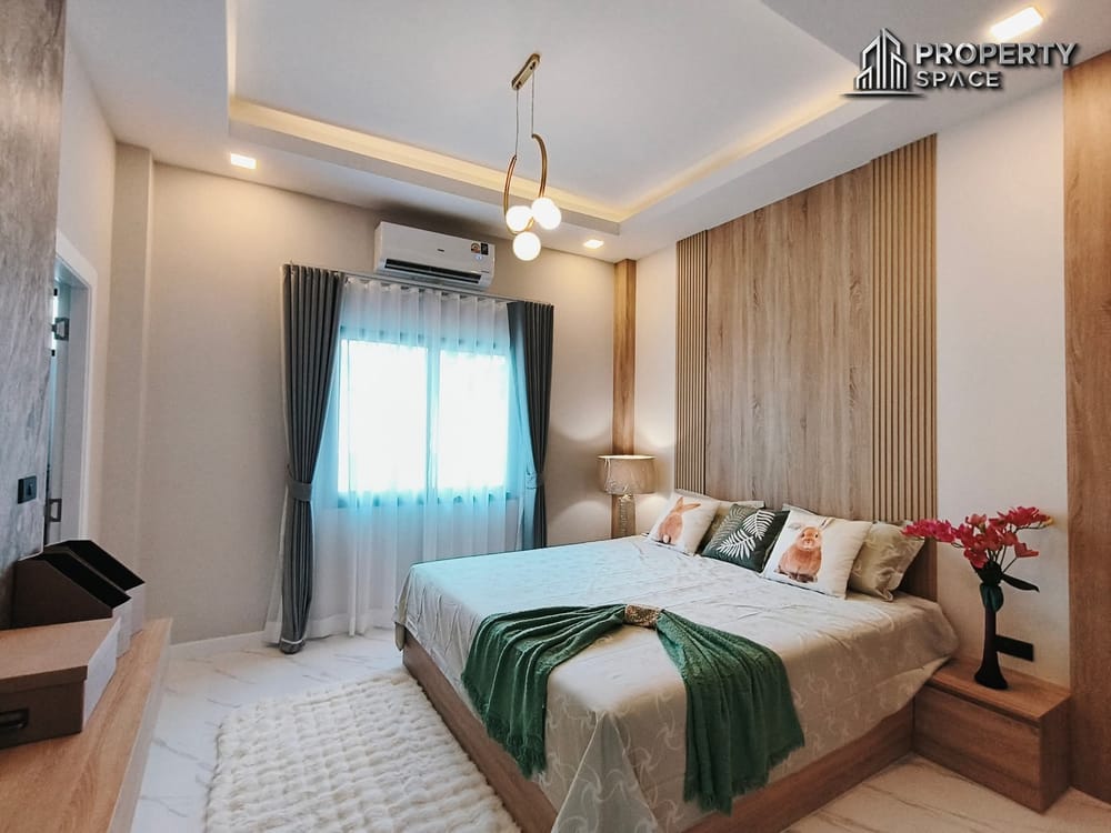 4 Bedroom Pool Villa In The Village In Soi Siam Country Club Pattaya For Sale Image 26