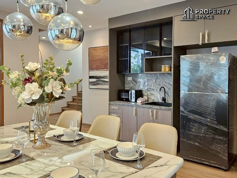 Stunning 4-Bedroom Luxury Pool Villa Just 1.5 KM From Jomtien Beach For Sale Image 10