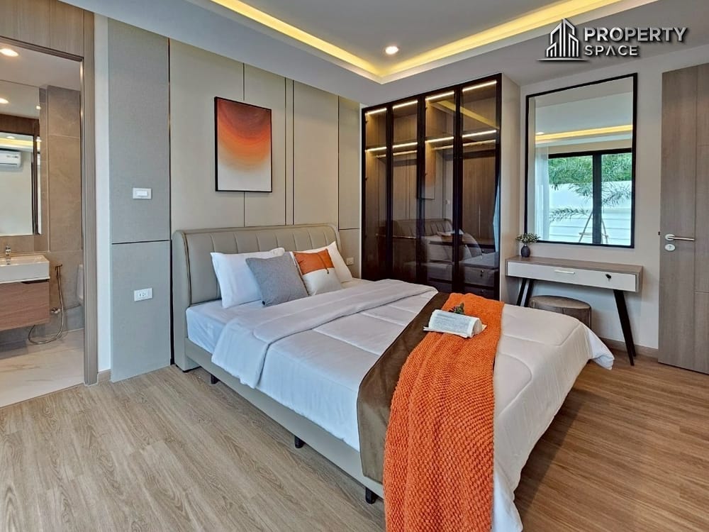 Stunning 4-Bedroom Luxury Pool Villa Just 1.5 KM From Jomtien Beach For Sale Image 21