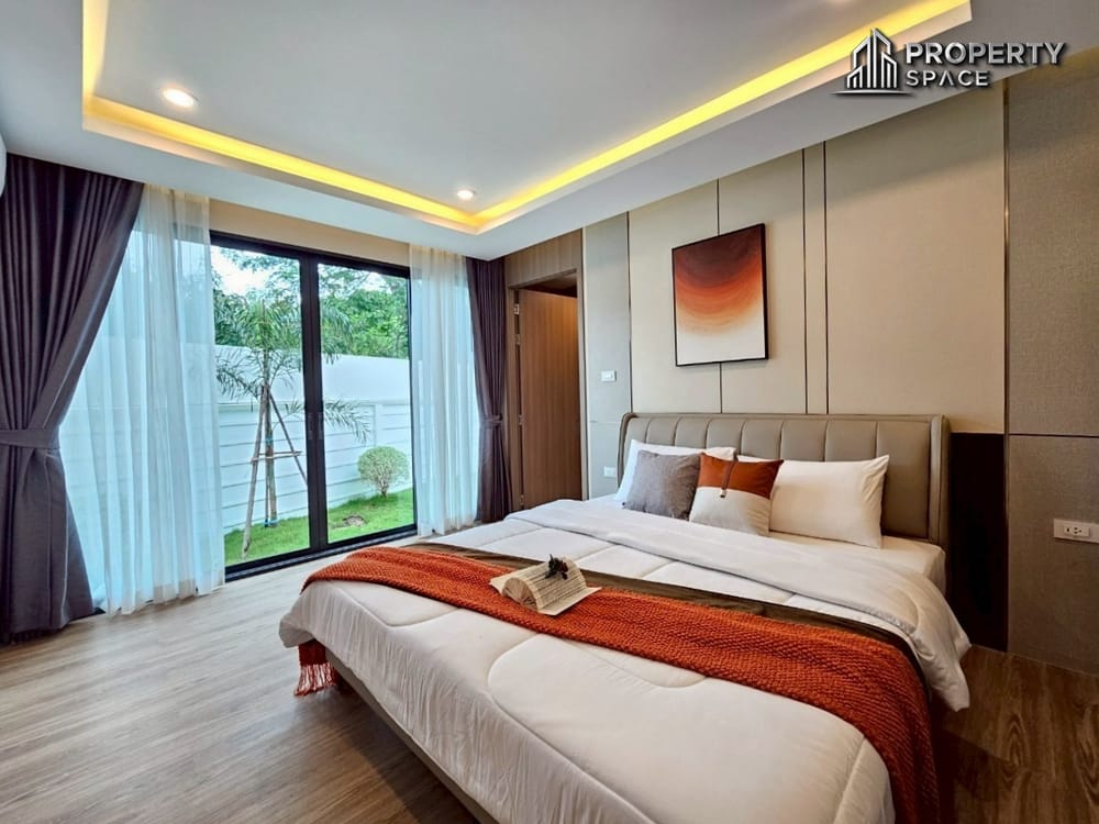 Stunning 4-Bedroom Luxury Pool Villa Just 1.5 KM From Jomtien Beach For Sale Image 22