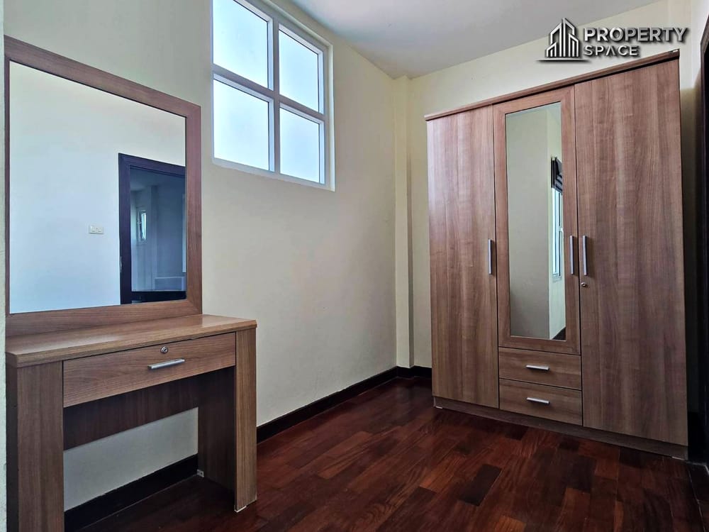 Unfurnished 2-Storey 3 Bedroom Detached House In East Pattaya For Rent Image 15