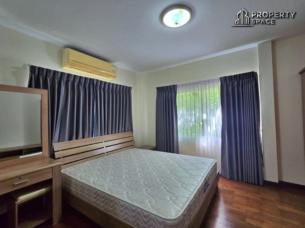 Unfurnished 2-Storey 3 Bedroom Detached House In East Pattaya For Rent Image 23