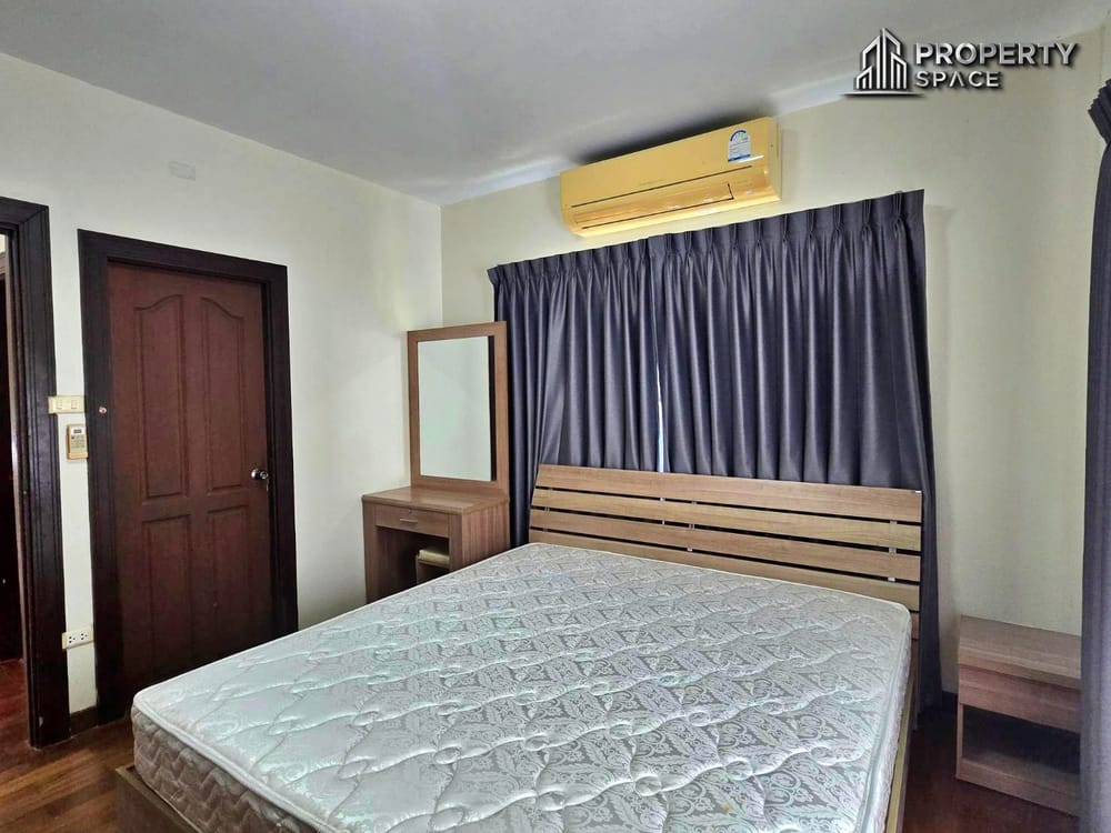 Unfurnished 2-Storey 3 Bedroom Detached House In East Pattaya For Rent Image 24