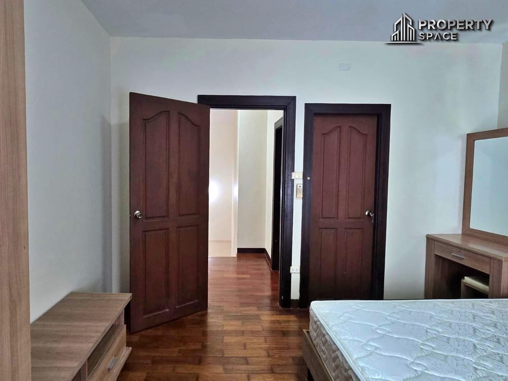 Unfurnished 2-Storey 3 Bedroom Detached House In East Pattaya For Rent Image 25