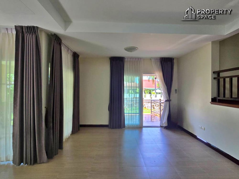 Unfurnished 2-Storey 3 Bedroom Detached House In East Pattaya For Rent Image 33