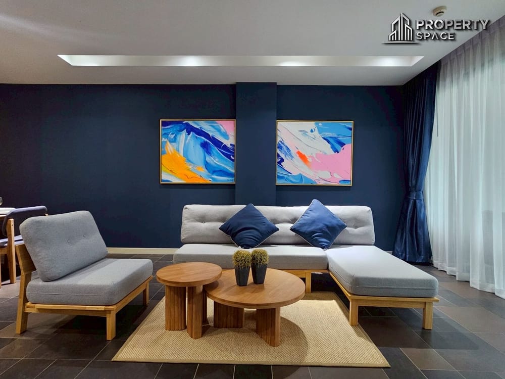 Spacious 2-Bedroom Beachfront Condominium at Ananya Beachfront Wongamat (FQ) For Sale Image 9