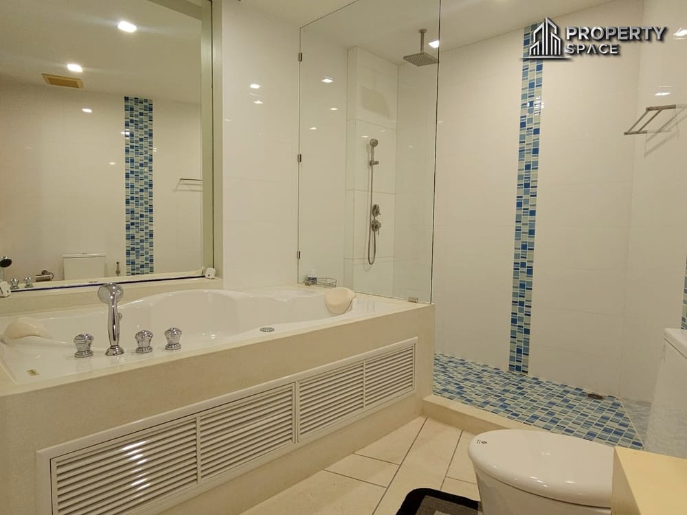 Spacious 2-Bedroom Beachfront Condominium at Ananya Beachfront Wongamat (FQ) For Sale Image 20