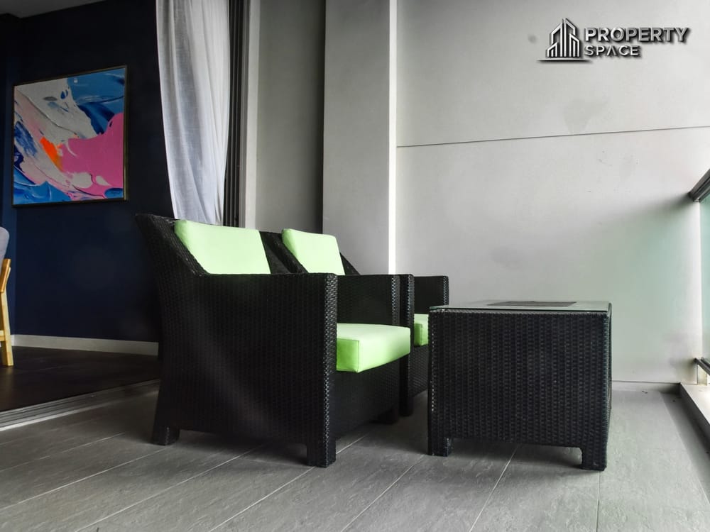 Spacious 2-Bedroom Beachfront Condominium at Ananya Beachfront Wongamat (FQ) For Sale Image 18