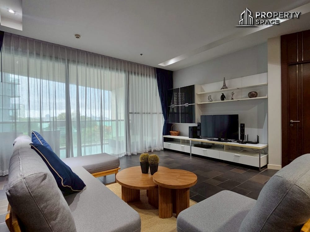 Spacious 2-Bedroom Beachfront Condominium at Ananya Beachfront Wongamat (FQ) For Sale Image 13