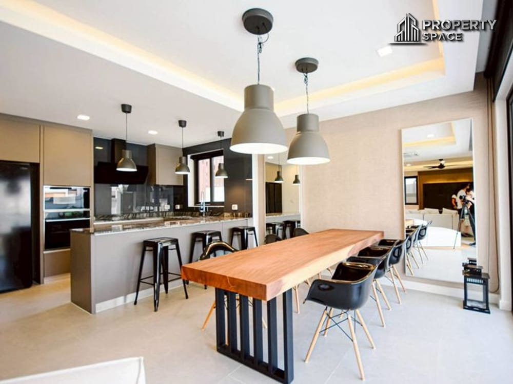 Stunning 3-Bedroom Luxury Pool Villa In Central Pattaya For Sale Image 12