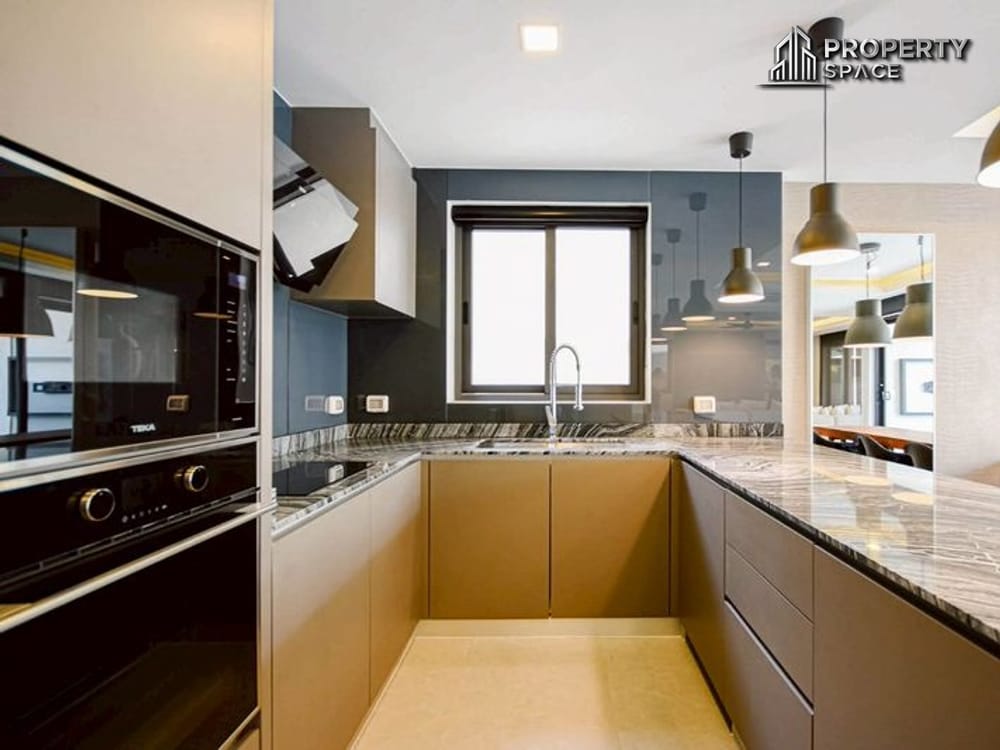 Stunning 3-Bedroom Luxury Pool Villa In Central Pattaya For Sale Image 11