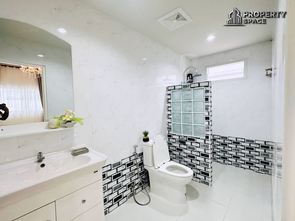 3 Bedroom Single-Story Corner House In East Pattaya For Sale Image 16