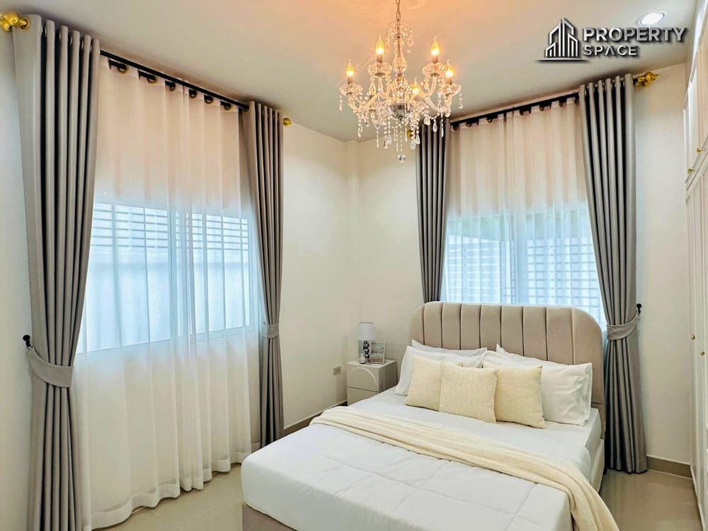 3 Bedroom Single-Story Corner House In East Pattaya For Sale Image 10