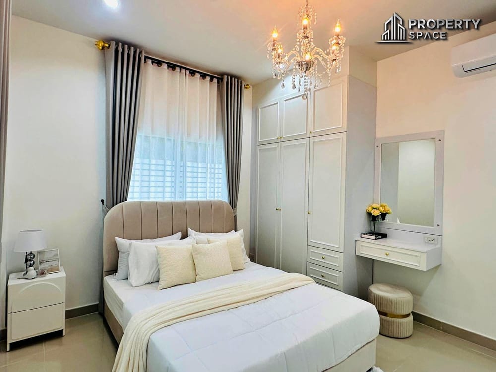 3 Bedroom Single-Story Corner House In East Pattaya For Sale Image 11