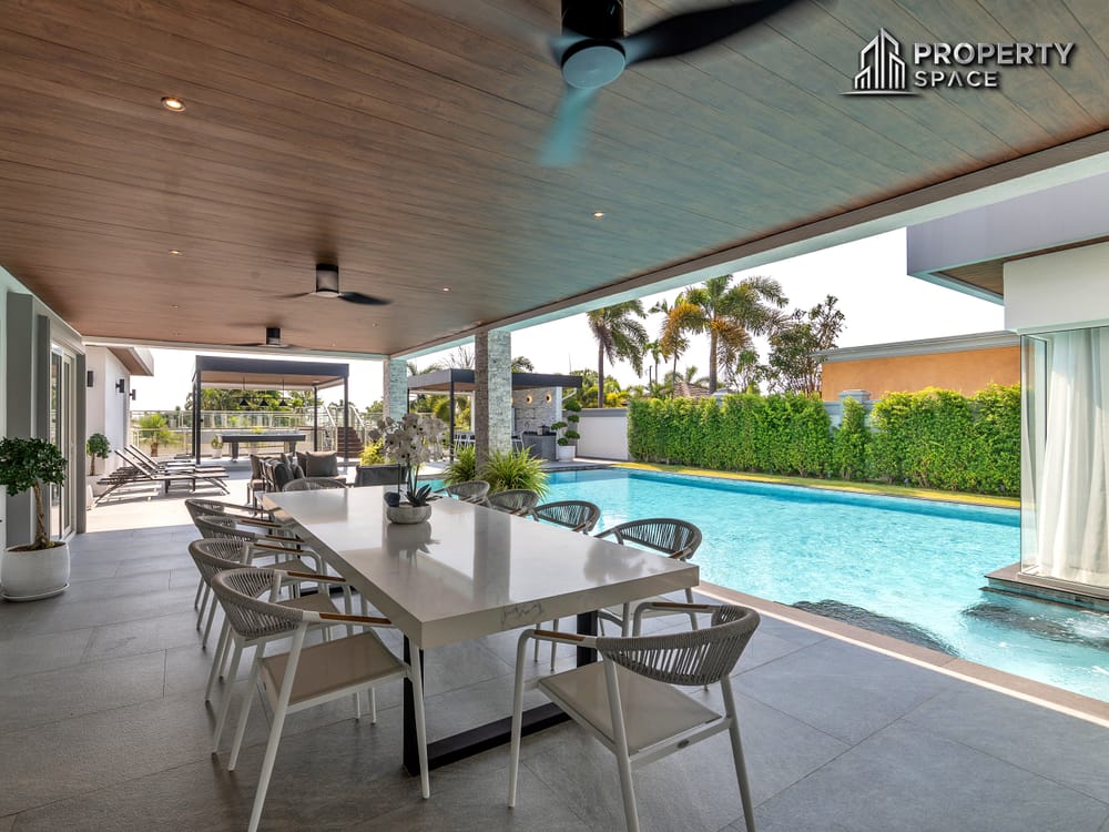 Prestige Living Above It All – Ultra-Luxury 6-Bedroom Hillside Villa For Sale in Pattaya Image 9