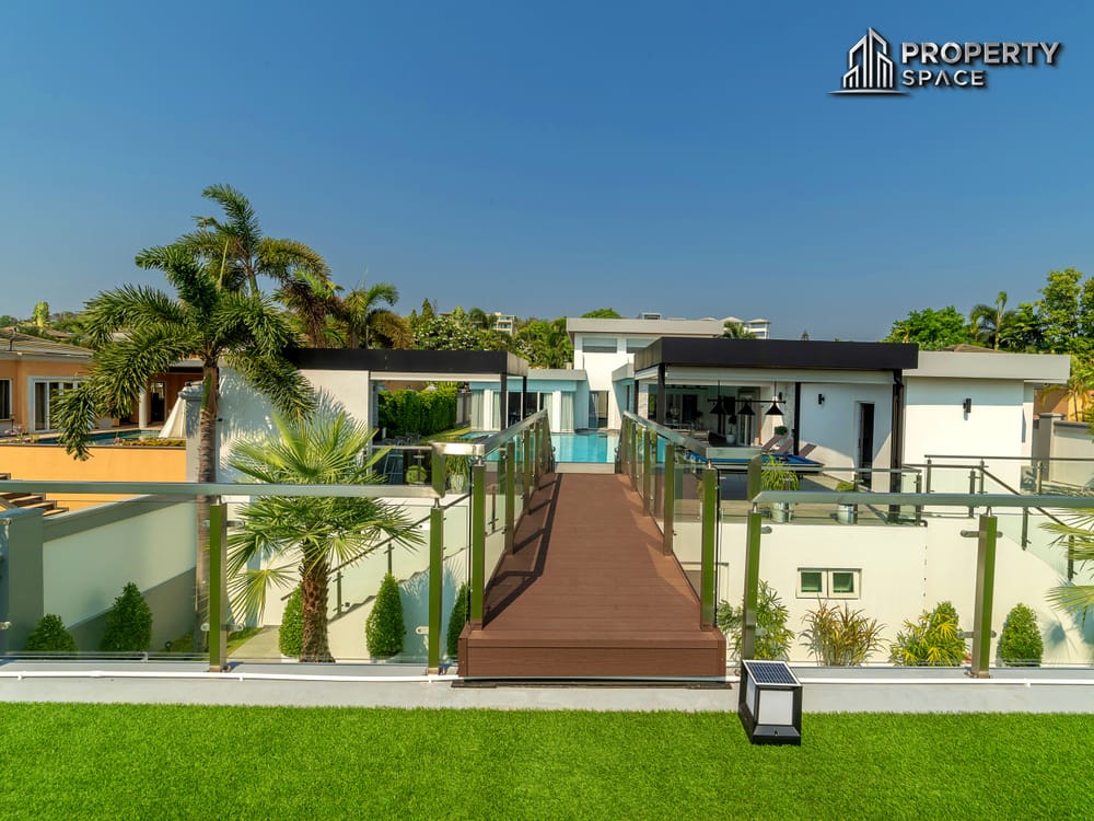Prestige Living Above It All – Ultra-Luxury 6-Bedroom Hillside Villa For Sale in Pattaya Image 7