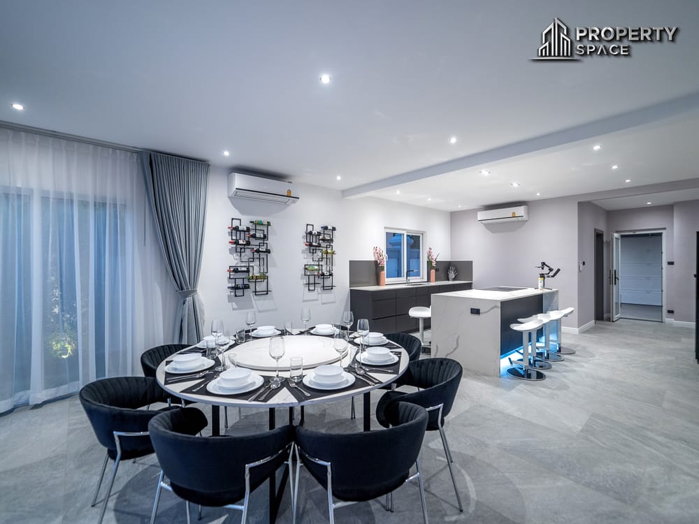 Prestige Living Above It All – Ultra-Luxury 6-Bedroom Hillside Villa For Sale in Pattaya Image 22