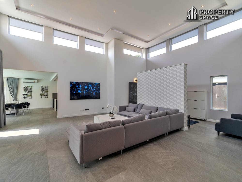 Prestige Living Above It All – Ultra-Luxury 6-Bedroom Hillside Villa For Sale in Pattaya Image 17