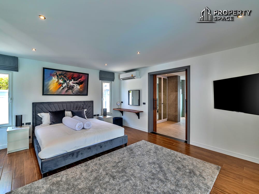 Prestige Living Above It All – Ultra-Luxury 6-Bedroom Hillside Villa For Sale in Pattaya Image 34