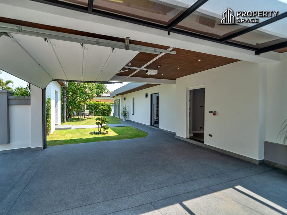 Prestige Living Above It All – Ultra-Luxury 6-Bedroom Hillside Villa For Sale in Pattaya Image 45