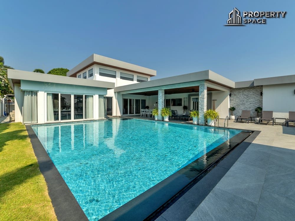 Prestige Living Above It All – Ultra-Luxury 6-Bedroom Hillside Villa For Sale in Pattaya Image 3