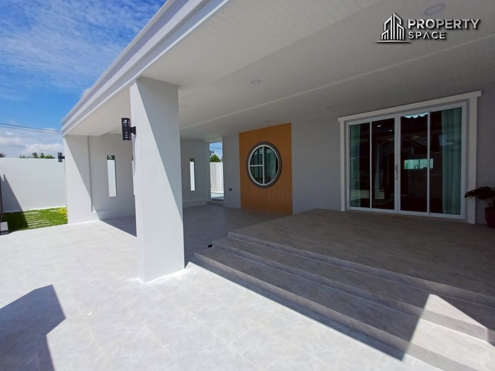 Brand New 3-Bedroom Pool Villa Near Mabprachan Lake Pattaya For Sale Image 6
