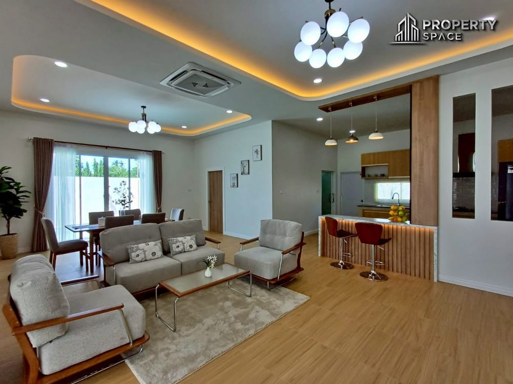 Brand New 3-Bedroom Pool Villa Near Mabprachan Lake Pattaya For Sale Image 7
