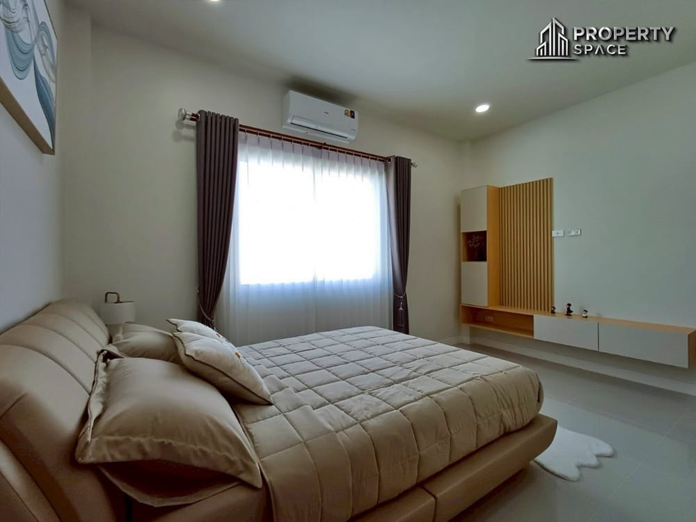 Brand New 3-Bedroom Pool Villa Near Mabprachan Lake Pattaya For Sale Image 18