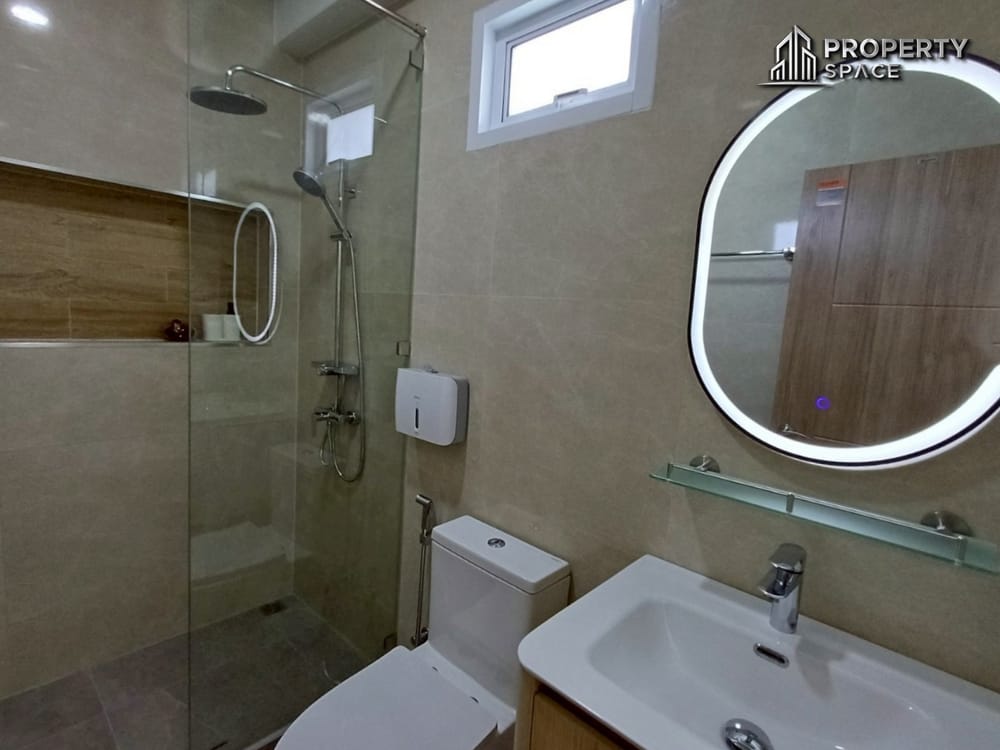 Brand New 3-Bedroom Pool Villa Near Mabprachan Lake Pattaya For Sale Image 21