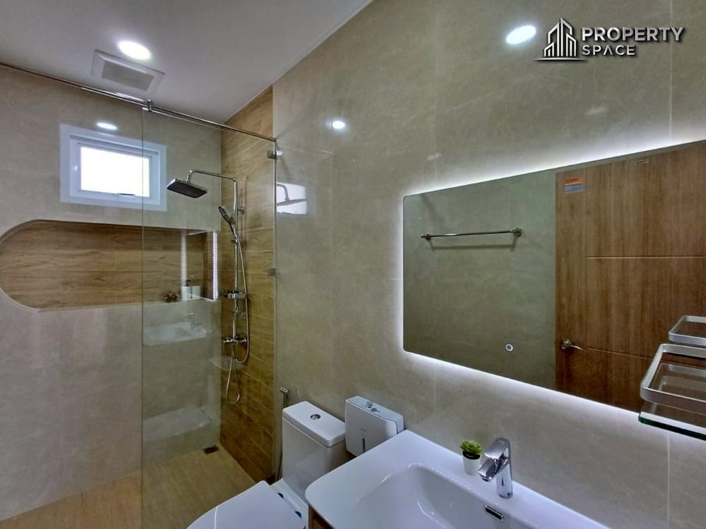 Brand New 3-Bedroom Pool Villa Near Mabprachan Lake Pattaya For Sale Image 24