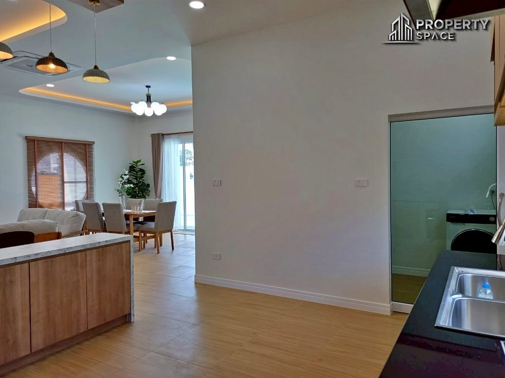 Brand New 3-Bedroom Pool Villa Near Mabprachan Lake Pattaya For Sale Image 16