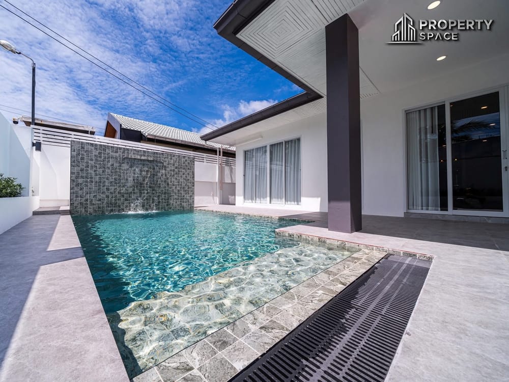 Brand New Modern Luxury 4 Bedroom Pool Villa In Jomtien Pattaya For Sale Image 1