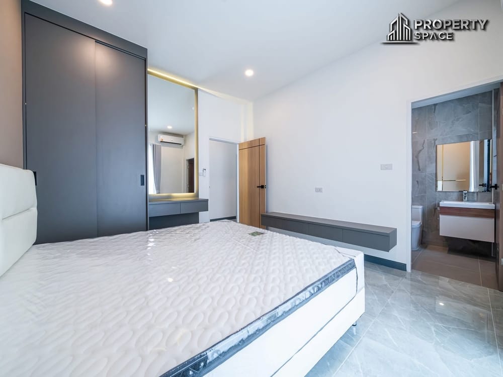 Brand New Modern Luxury 4 Bedroom Pool Villa In Jomtien Pattaya For Sale Image 14