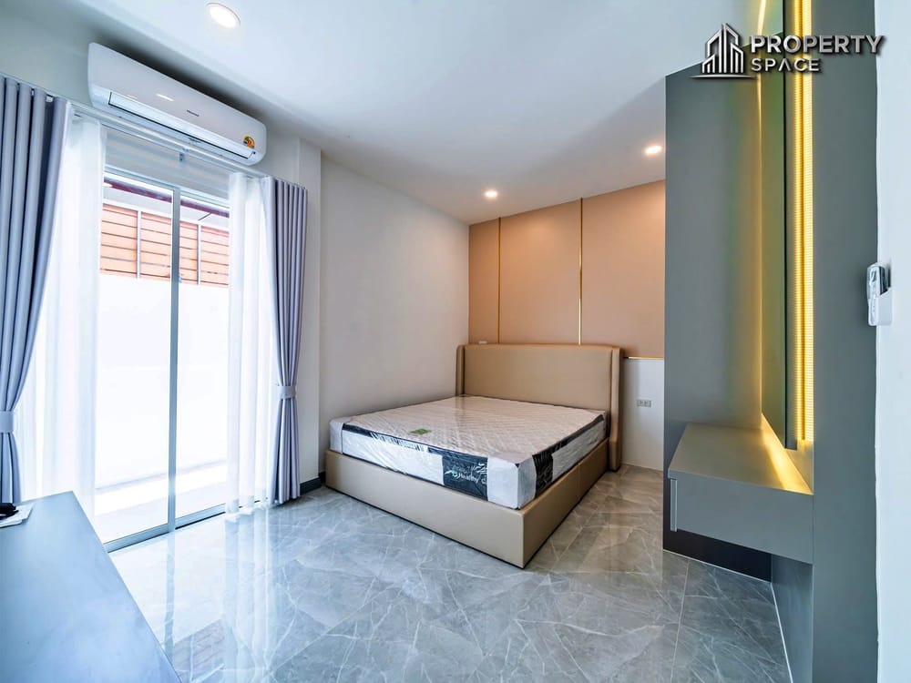 Brand New Modern Luxury 4 Bedroom Pool Villa In Jomtien Pattaya For Sale Image 16