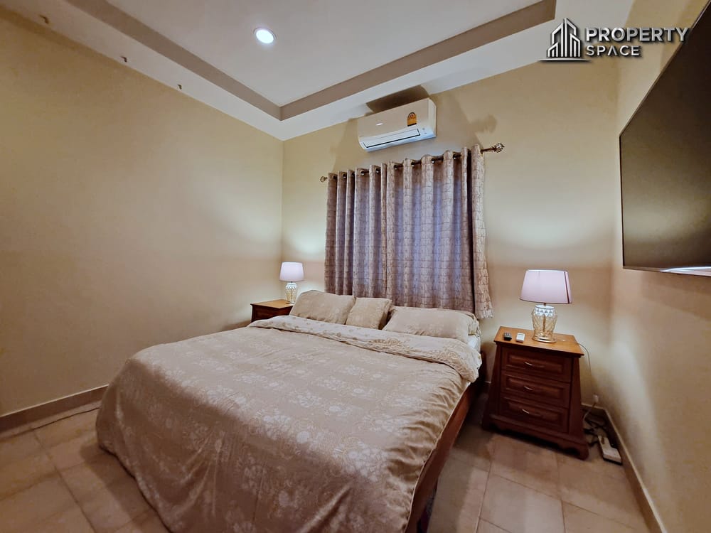 Spacious 4 Bedroom Pool Villa Large Plot In East Pattaya For Sale And Rent Image 28