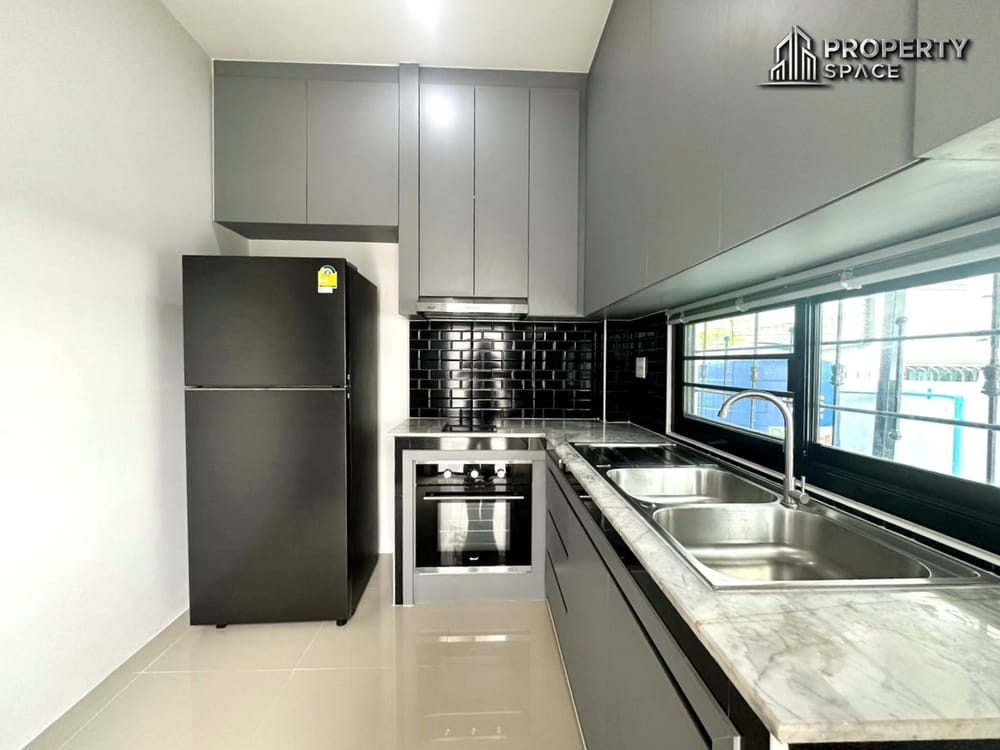 Hot Price! 3 Bedroom Single-Storey Pool Villa Just 500m from Mabprachan Reservoir For Sale Image 8