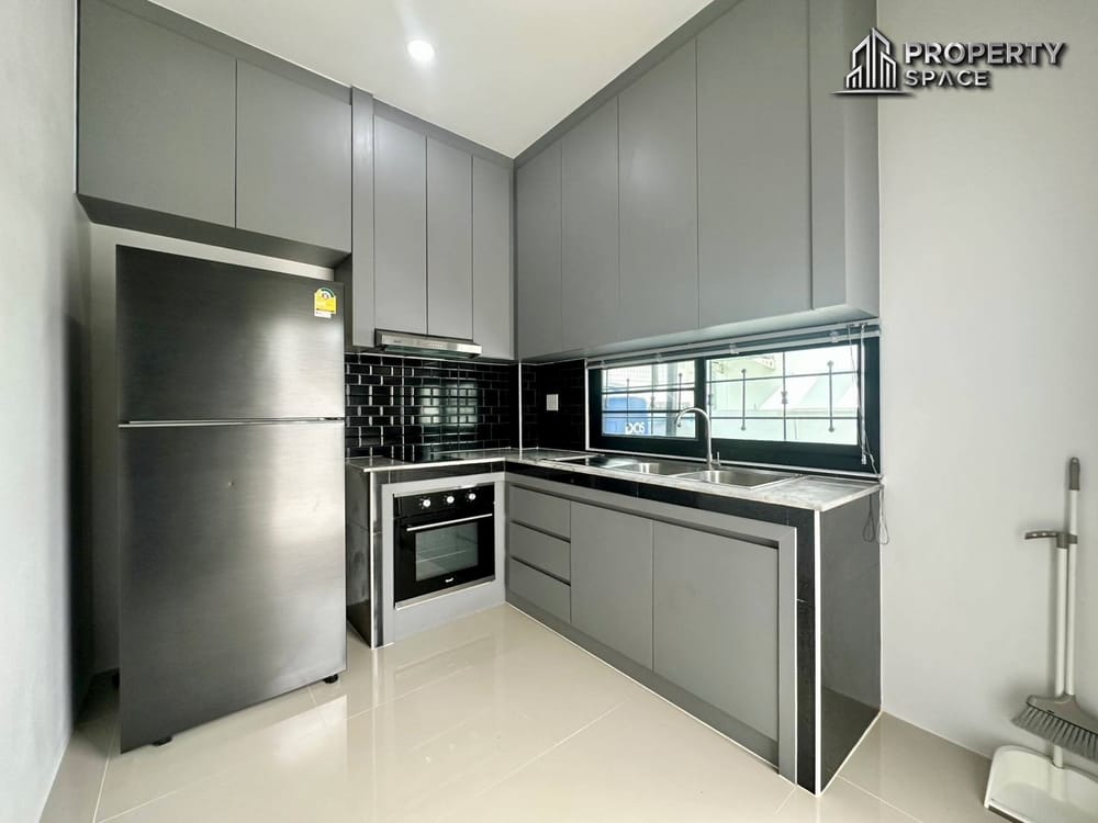 Hot Price! 3 Bedroom Single-Storey Pool Villa Just 500m from Mabprachan Reservoir For Sale Image 9