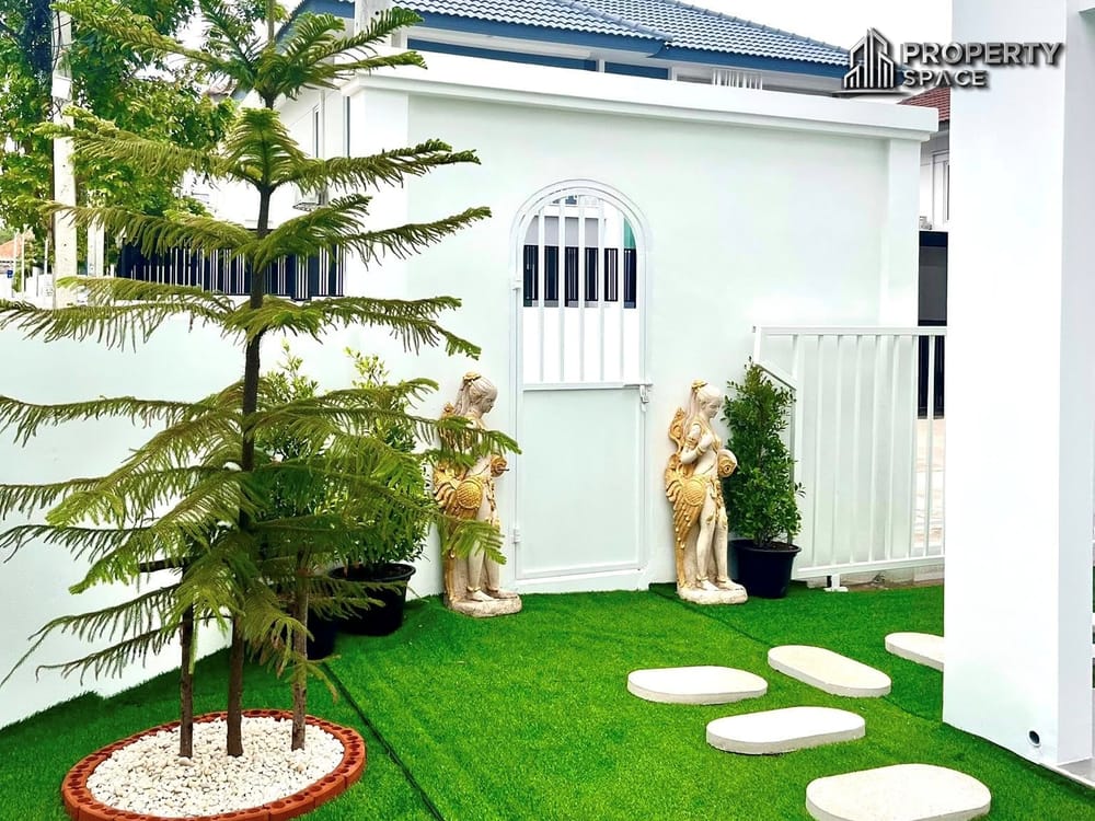 Corner Plot 3 Bedroom House In Chaiyaphruek Only 10 Minutes to Jomtien Beach For Sale Image 23