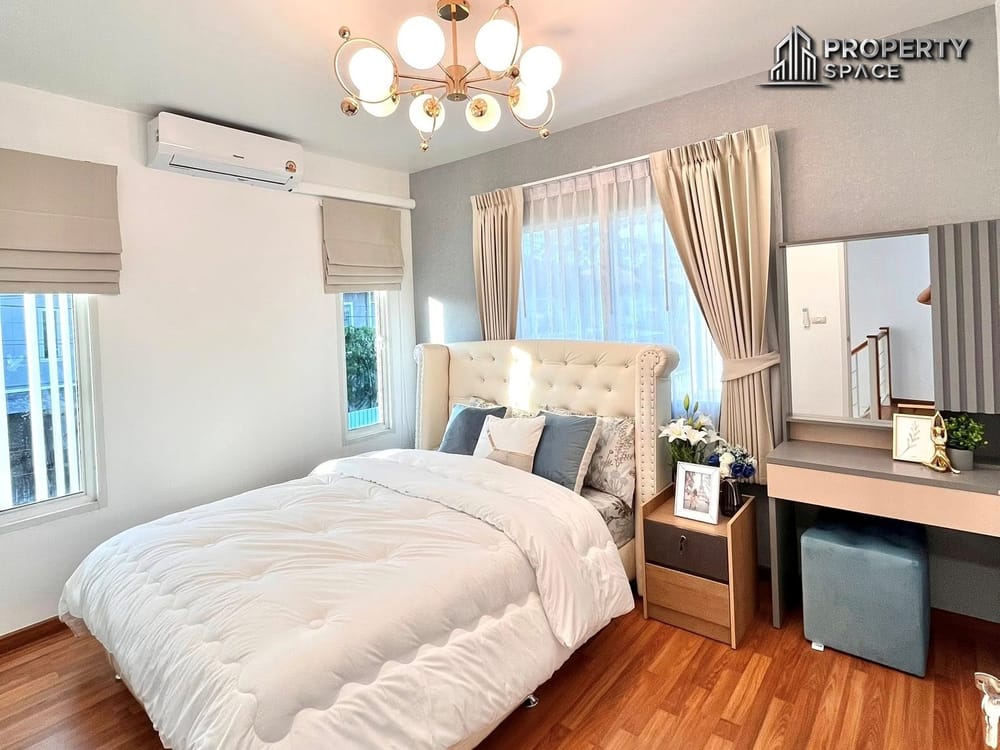 Corner Plot 3 Bedroom House In Chaiyaphruek Only 10 Minutes to Jomtien Beach For Sale Image 19