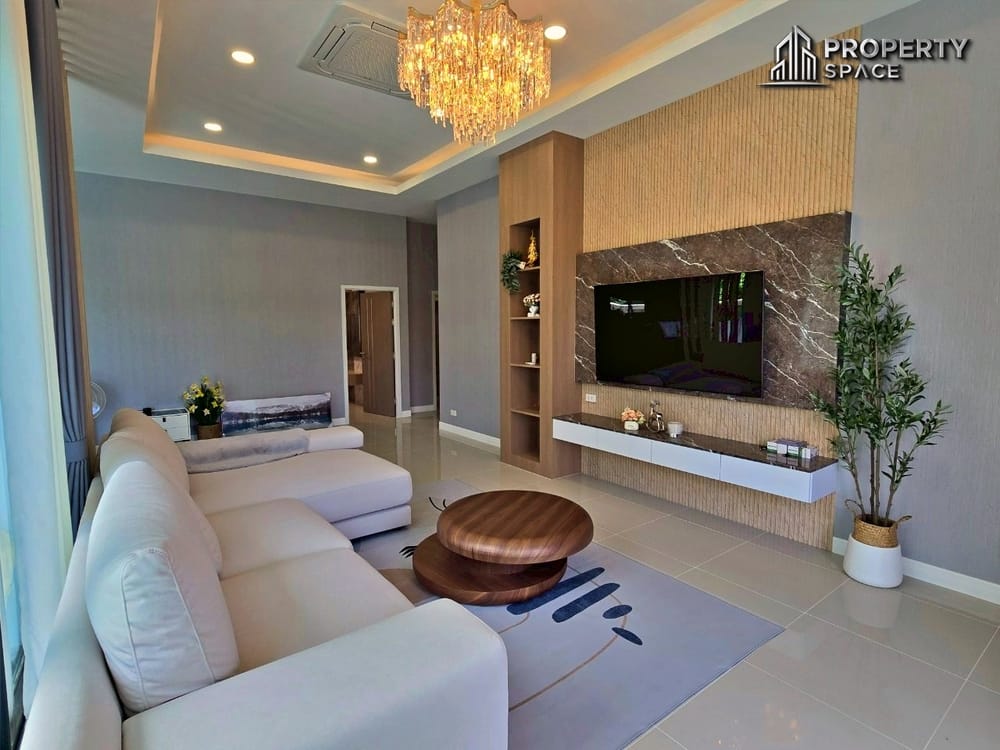 Modern Luxury 3 Bedroom Single-Story Pool Villa At Huay Yai For Sale Image 7