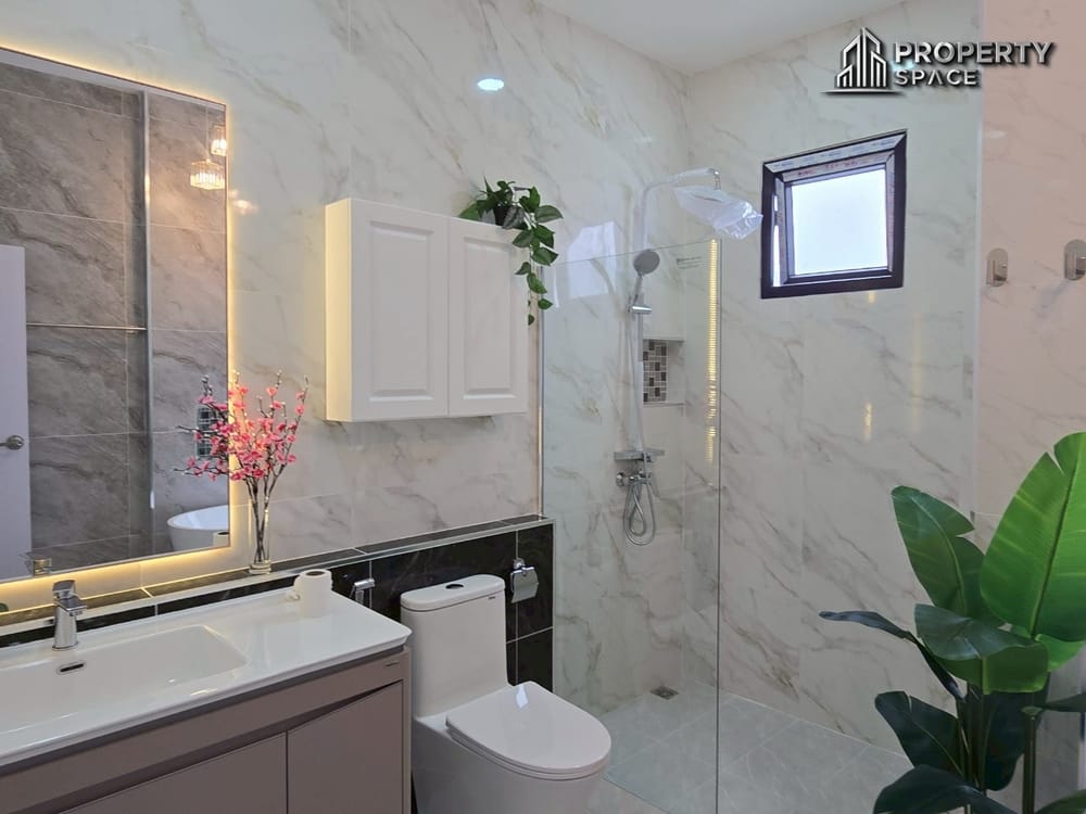 Modern Luxury 3 Bedroom Single-Story Pool Villa At Huay Yai For Sale Image 22