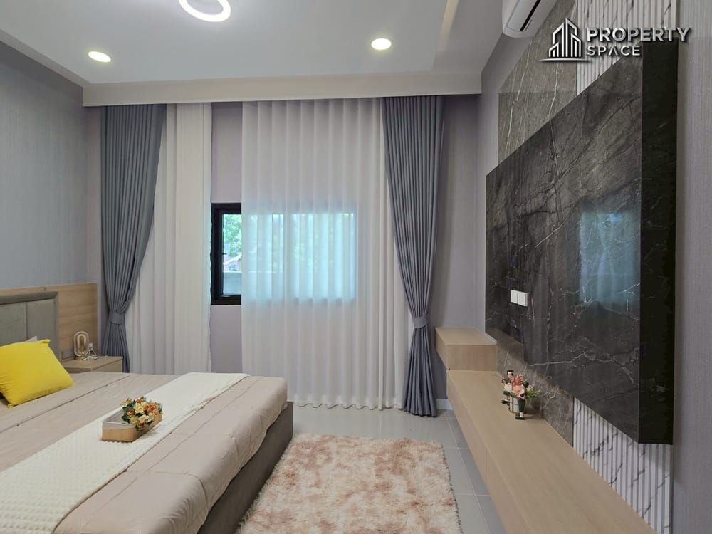 Modern Luxury 3 Bedroom Single-Story Pool Villa At Huay Yai For Sale Image 26