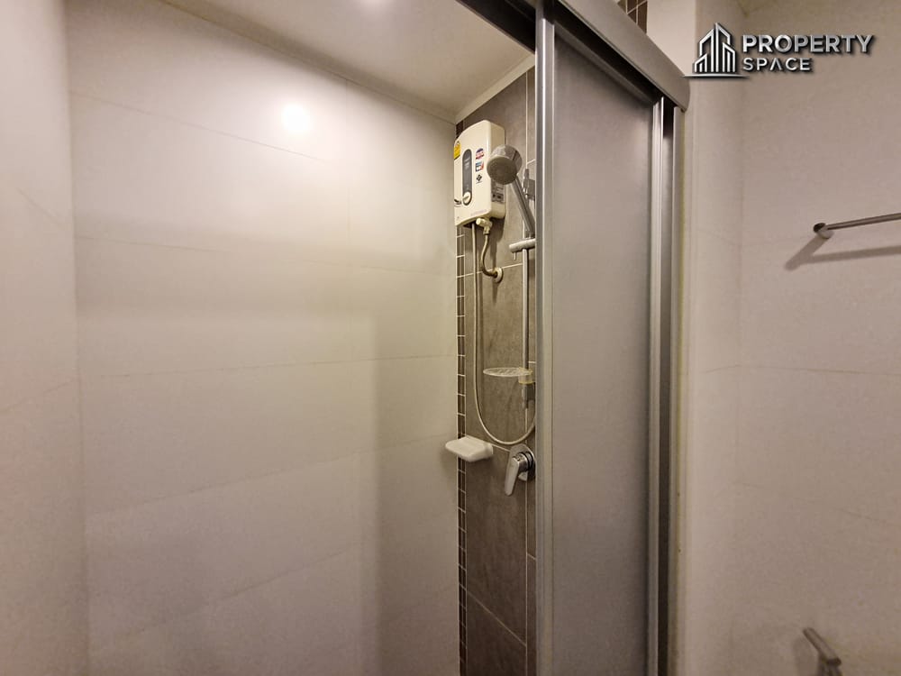 Sea View 2 Bedroom Condo In Jomtien Beach Good Price For Sale Image 19