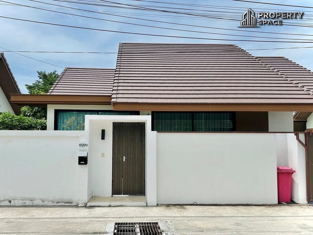 Cozy 3-Bedroom House with Stylish Interiors In The Maple Pattaya For Sale Image 1