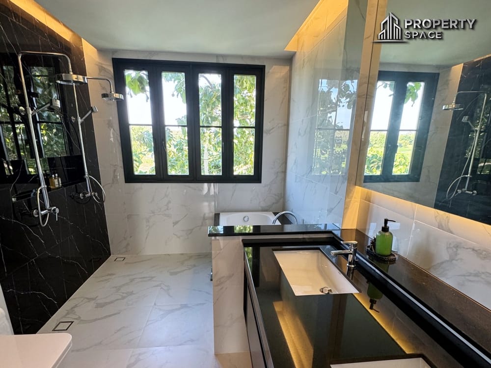 Luxury 5-Bedroom Pool Villa with Rooftop Terrace Near Mabprachan Lake For Sale & Rent Image 11